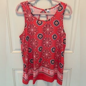 Sleeveless top with back keyhole cutout